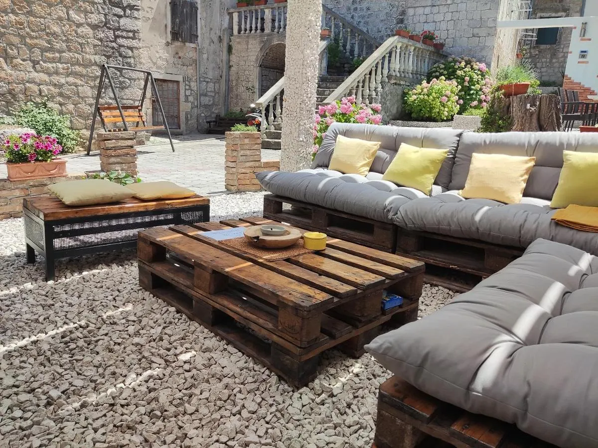 **Stone House ** Trogir Center ** Old Town Apartment Croatia