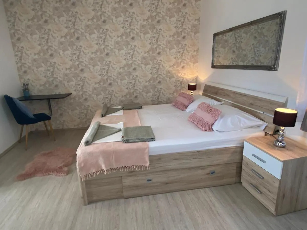 **Stone House ** Trogir Center ** Old Town Apartment