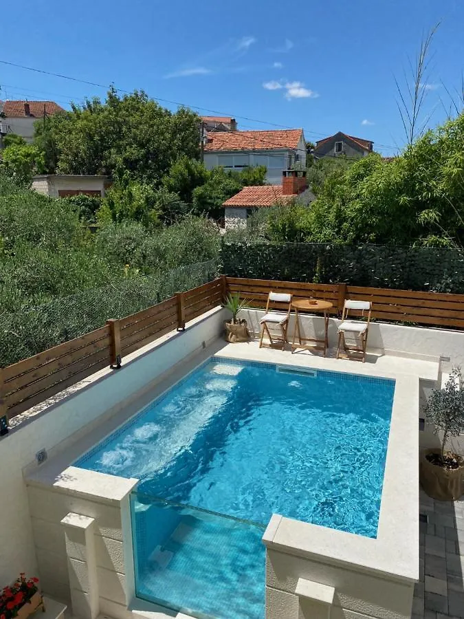 **Stone House ** Trogir Center ** Old Town Apartment